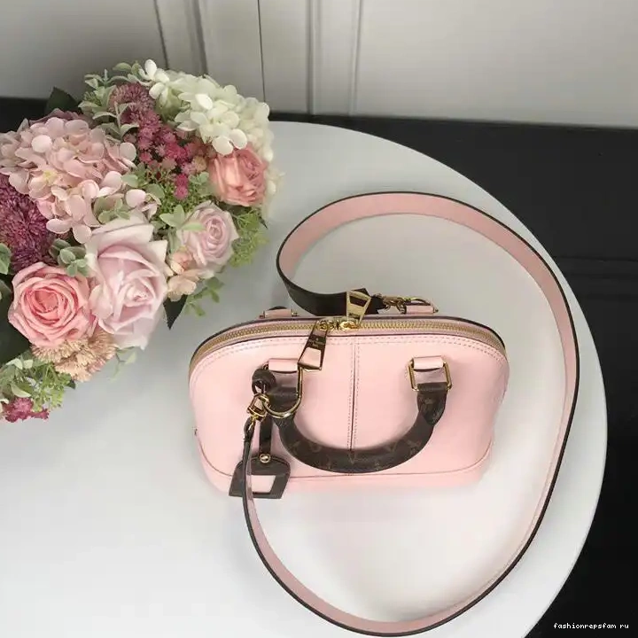 Fashionrepsfam ru Bags LV 19T1L0240 0819
